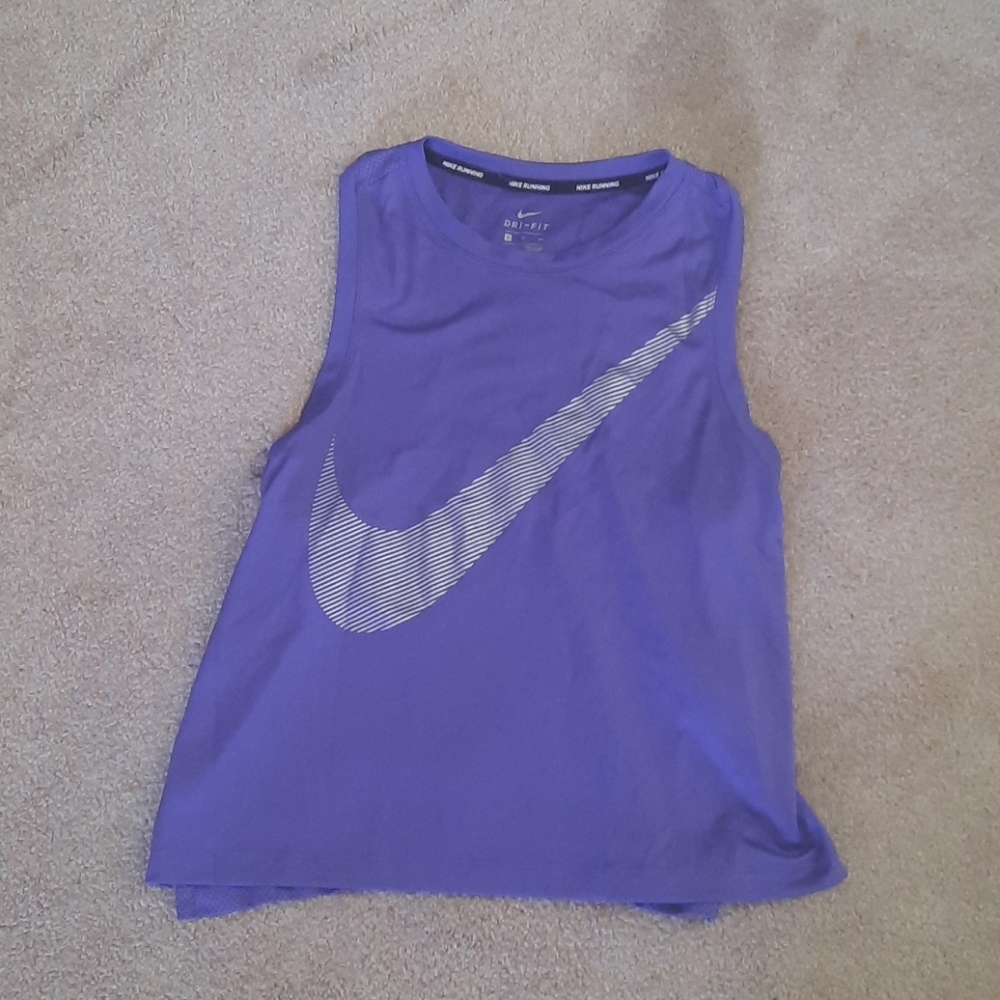 Nike tank